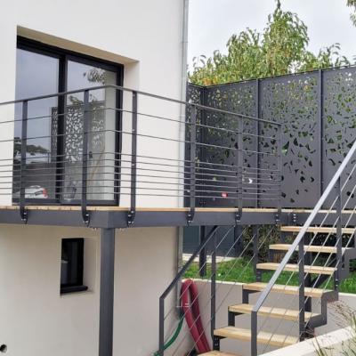 Terrasse sur pilotis