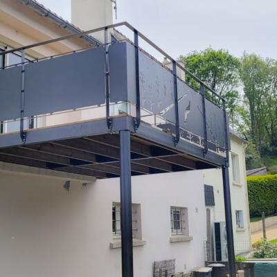 Terrasse sur pilotis