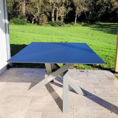 Table de jardin