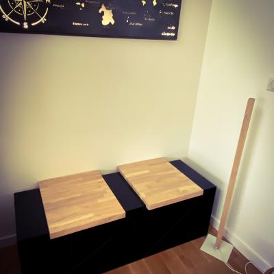 Meuble banc et porte bûches compartimenté