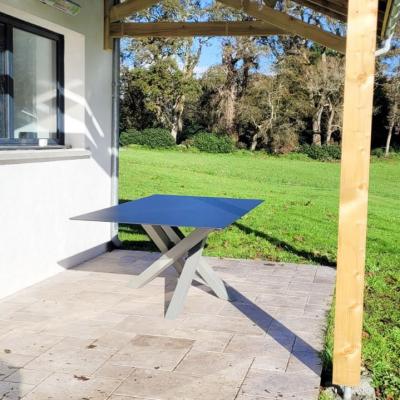 Table de jardin - Pieds entrecroisés