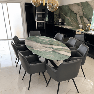 Table à manger - Pieds entrecroisés