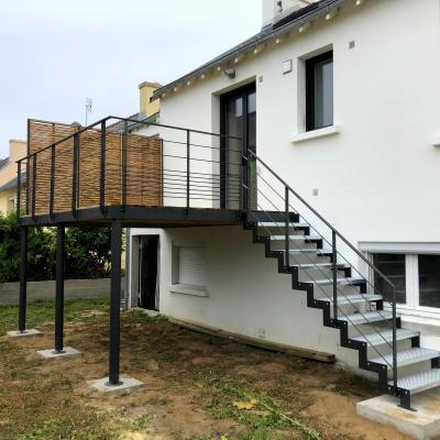 Terrasse sur pilotis