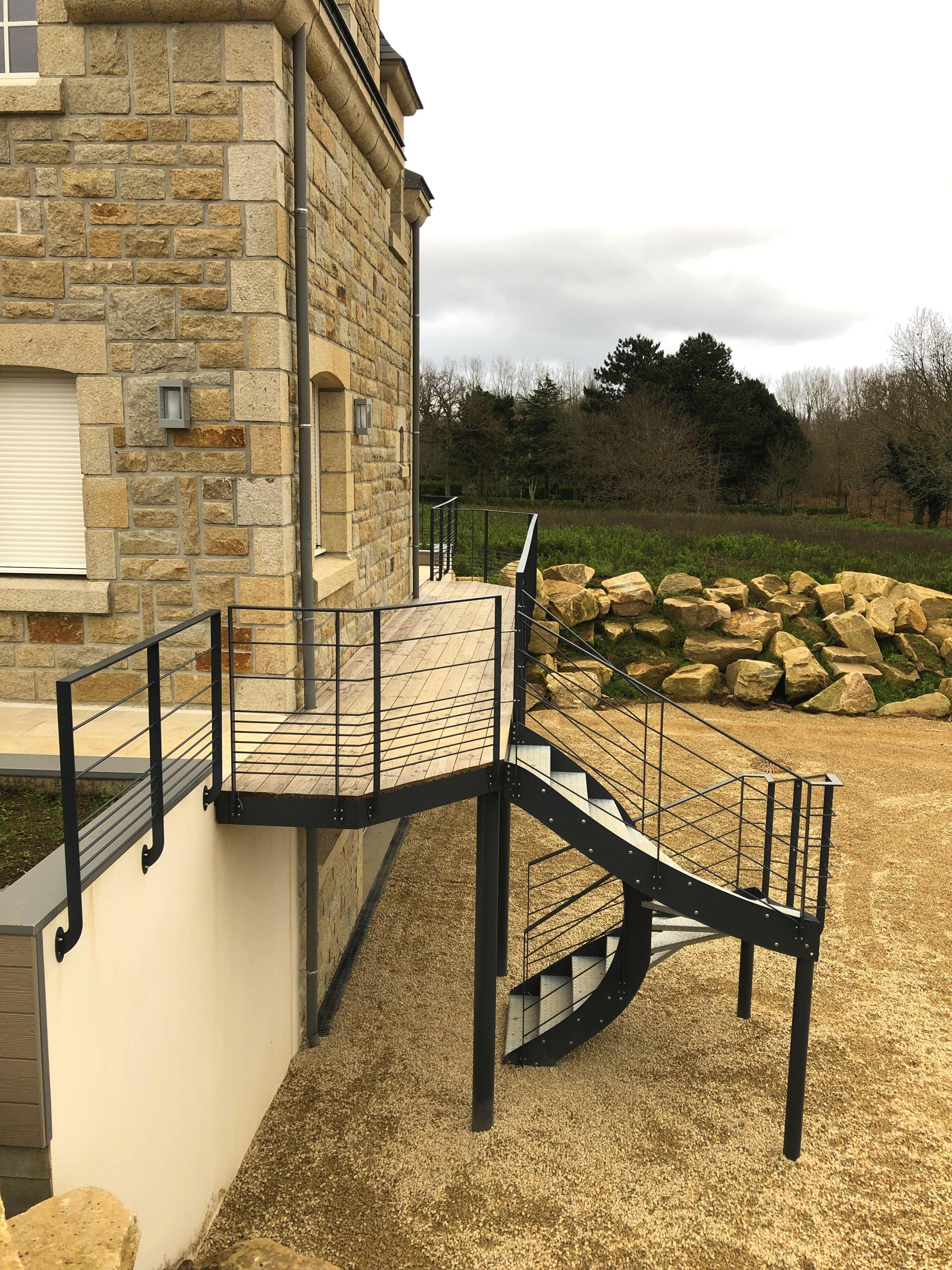 Terrasse sur pilotis